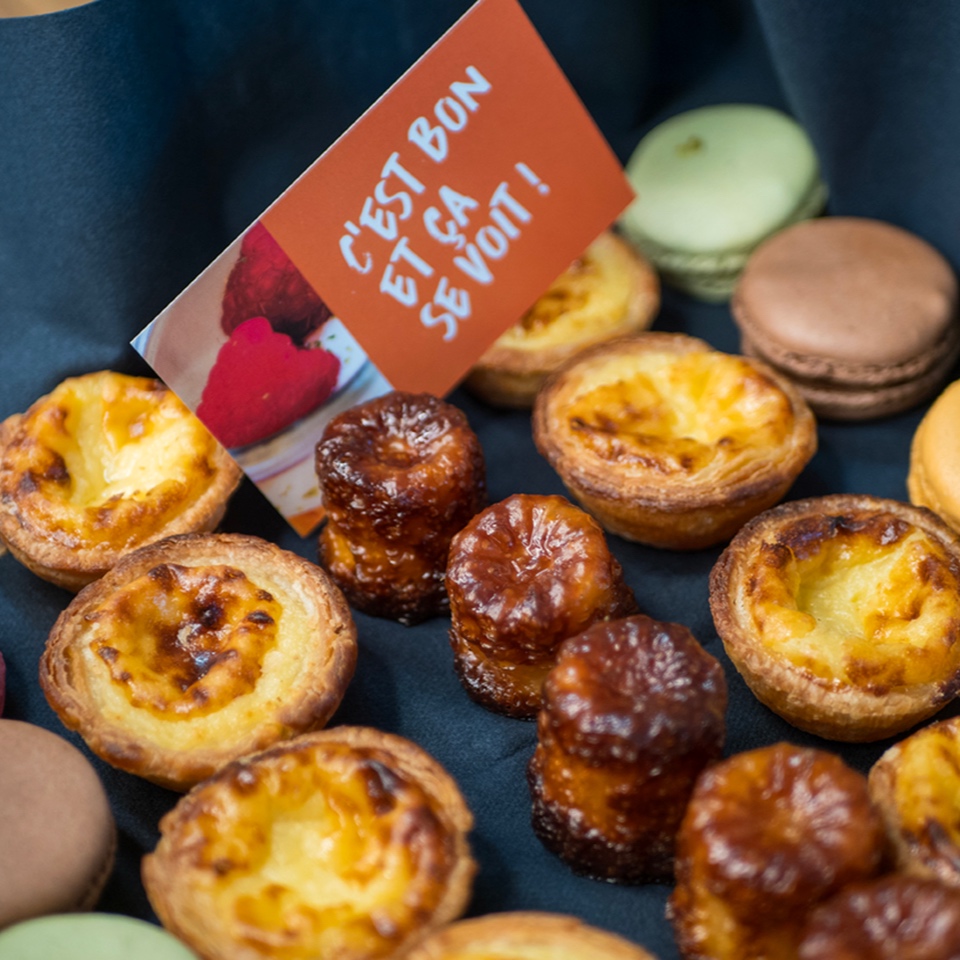 Assortiment de 3 mignardises sucrées/pers