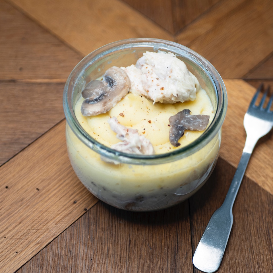 Vol-au-vent sauce forestière et purée