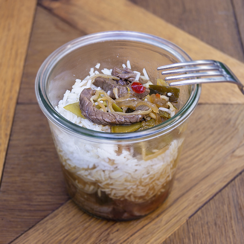 Boeuf sauté à l'ail caramélisé et riz thaï